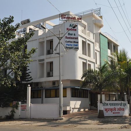 Excellency Inn Nashik Esterno foto